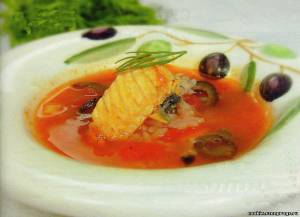 Суп томатный с лососем