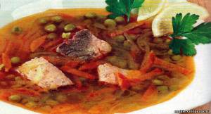  Суп с лососем и зеленым <b>горошком</b> 