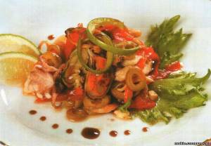 Фото Теплый салат из морепродуктов